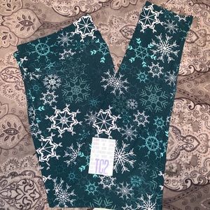 Lularoe TC2 Merry & Bright Leggings